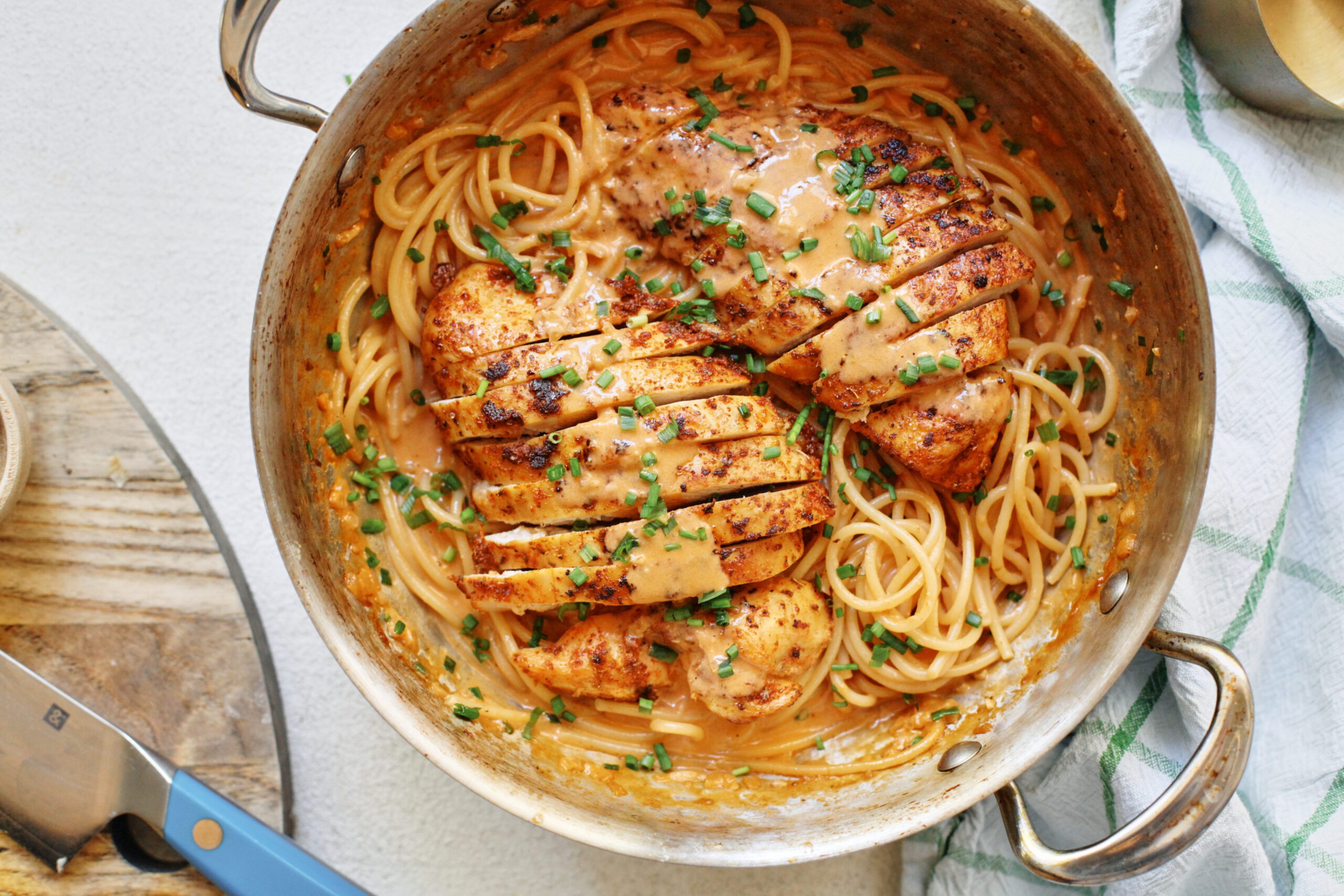 roasted garlic spaghetti with seared chicken